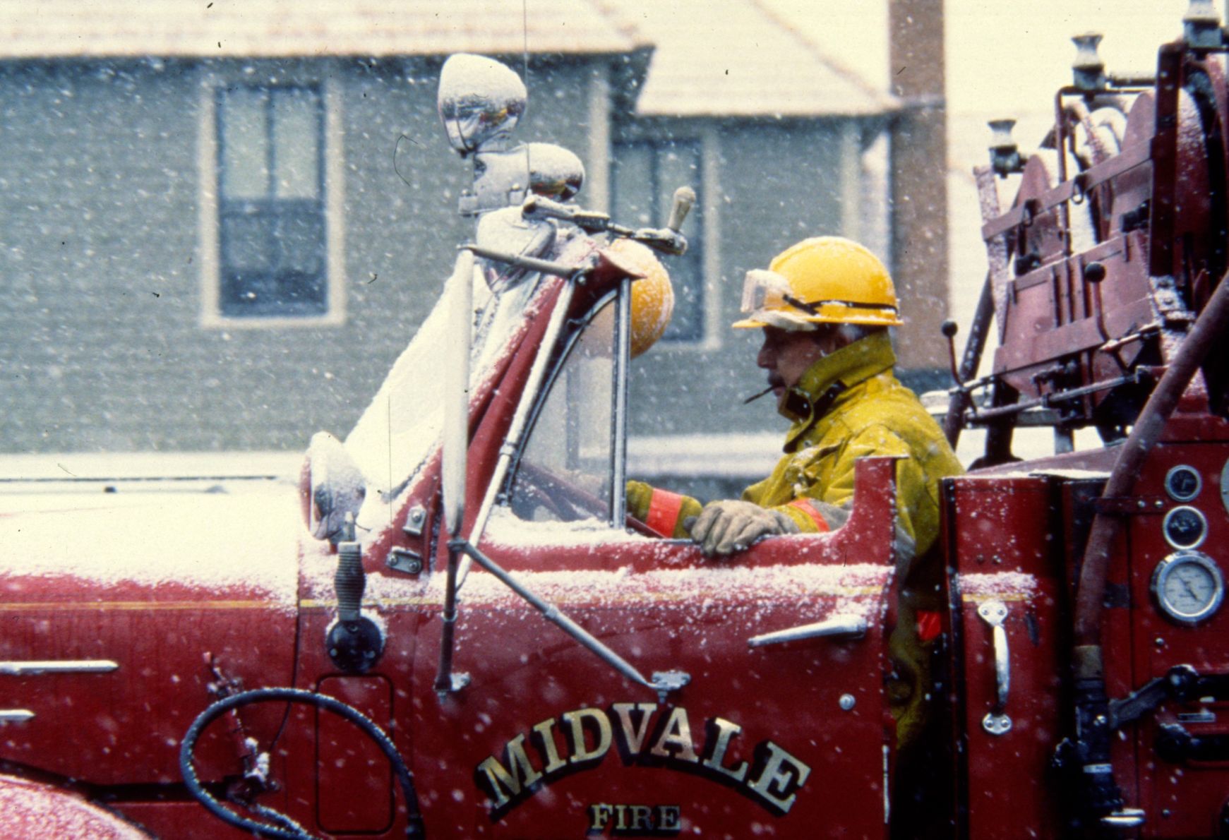 Rain and snow fall, aiding firefighting